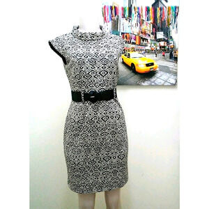 Black and White Abstract Print Dress